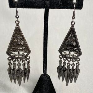 💎Tribal Feather Fringe Dangle Earrings Gunmetal Tone Pierced